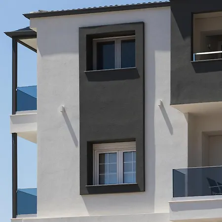 Meteoron Aparthotel 4*